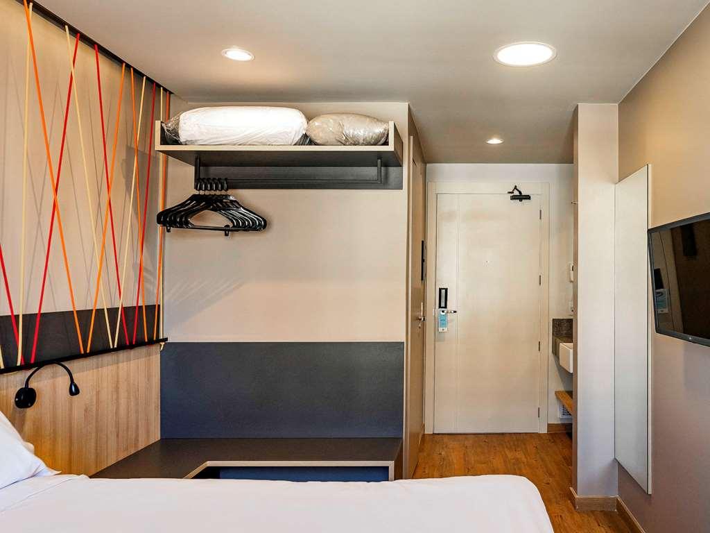 Hotel Ibis Styles Moinhos De Vento 3*