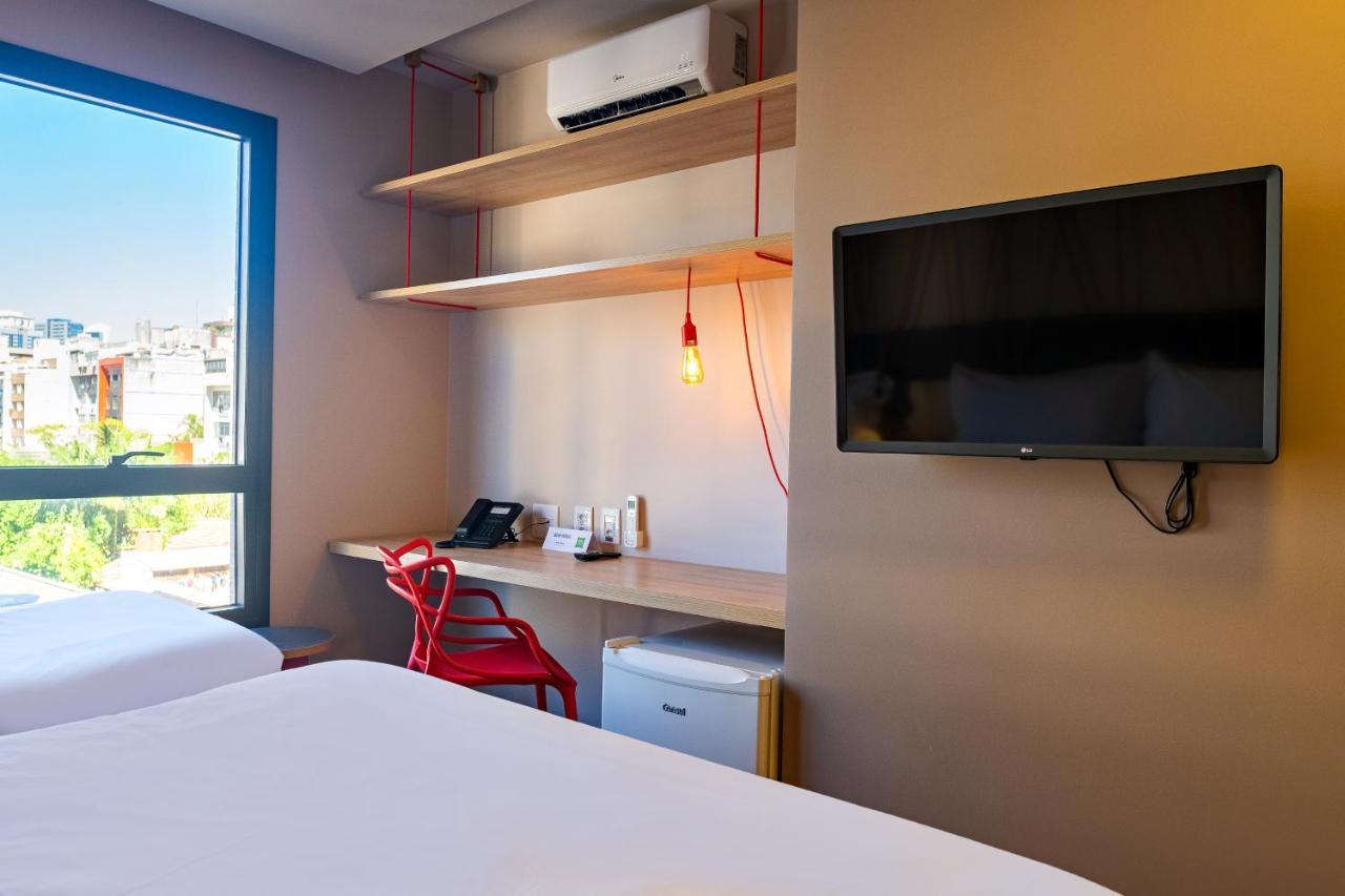Hotel Ibis Styles Moinhos De Vento 3*